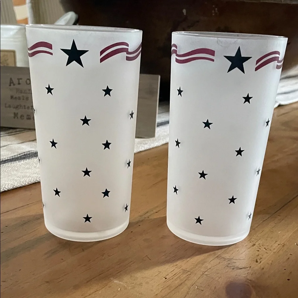 NWOT picnic tumblers - Picture 1 of 3